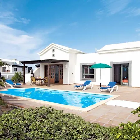 Playa Blanca Sleeps 4 Wifi *